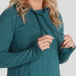 NRS Silkweight Hoodie Dress - Women's -BackcountryGear Whop 10112 02 Mediterranea Model Detail2 090121 rsz 25305.1677129837