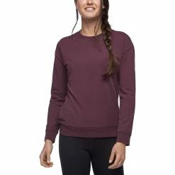 Black Diamond Basis Crew - Women's (Spring 2020) -BackcountryGear Whop 752321 5002 wbasiscrew plum om front 78378.1676320811