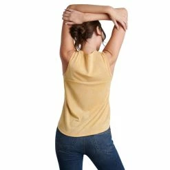 KUHL Konstance Tank - Women's -BackcountryGear Whop 8477 konstance tank honey print back pdp photo rsz 13863.1677021654