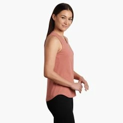 KUHL Bravada Tank - Women's (Spring 2022) 21 KUHL Bravada Tank - Women's (Spring 2022) -BackcountryGear Whop 8487 Bravada Tank Tuscany Side rsz 34762.1652727060