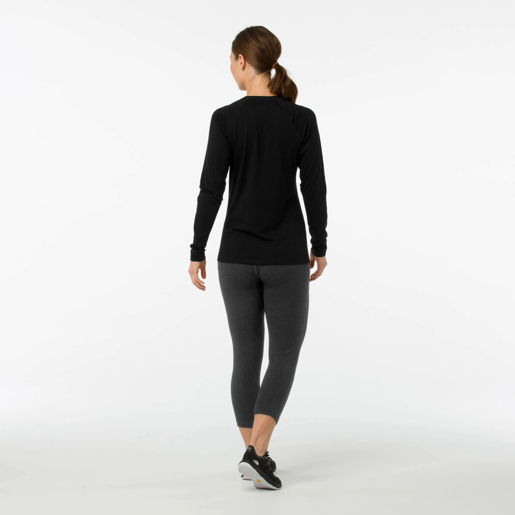 Smartwool Classic All-Season Merino Base Layer Long Sleeve - Women's 3 Smartwool Classic All-Season Merino Base Layer Long Sleeve - Women's - Image 3