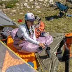 Big Agnes Women's Greystone 20° -BackcountryGear Whop WsGreystone PDP LIFESTYLE IMAGE