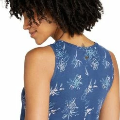 Sherpa Padma Dress - Women's (Spring 2022) 7 Sherpa Padma Dress - Women's (Spring 2022) -BackcountryGear Whop padma dress blue model back rsz 62692.1647451314