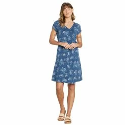 Sherpa Padma Wrap Dress - Women's (Spring 2022) -BackcountryGear Whop padma wrap dress blue model front full view 14695.1664924762