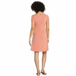 Sherpa Padma Wrap Dress - Women's (Spring 2022) -BackcountryGear Whop padma wrap dress brick model back full view 25745.1664924748