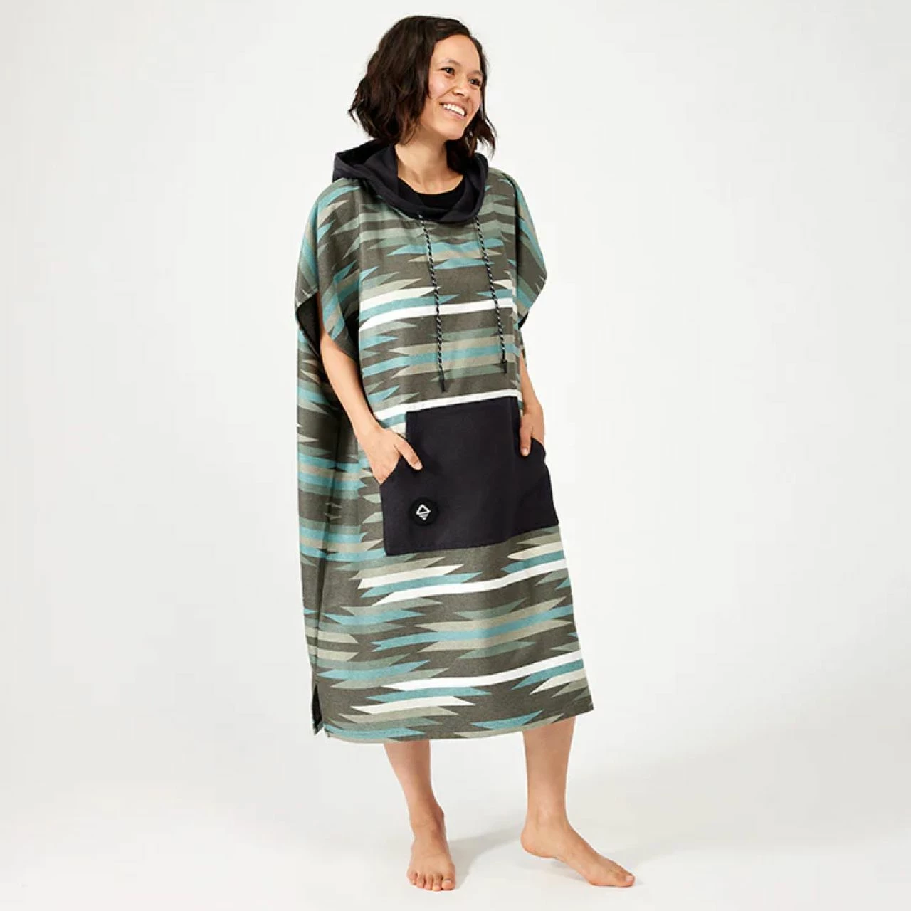 Nomadix Changing Poncho - Small/Medium 6 Nomadix Changing Poncho - Small/Medium - Image 6